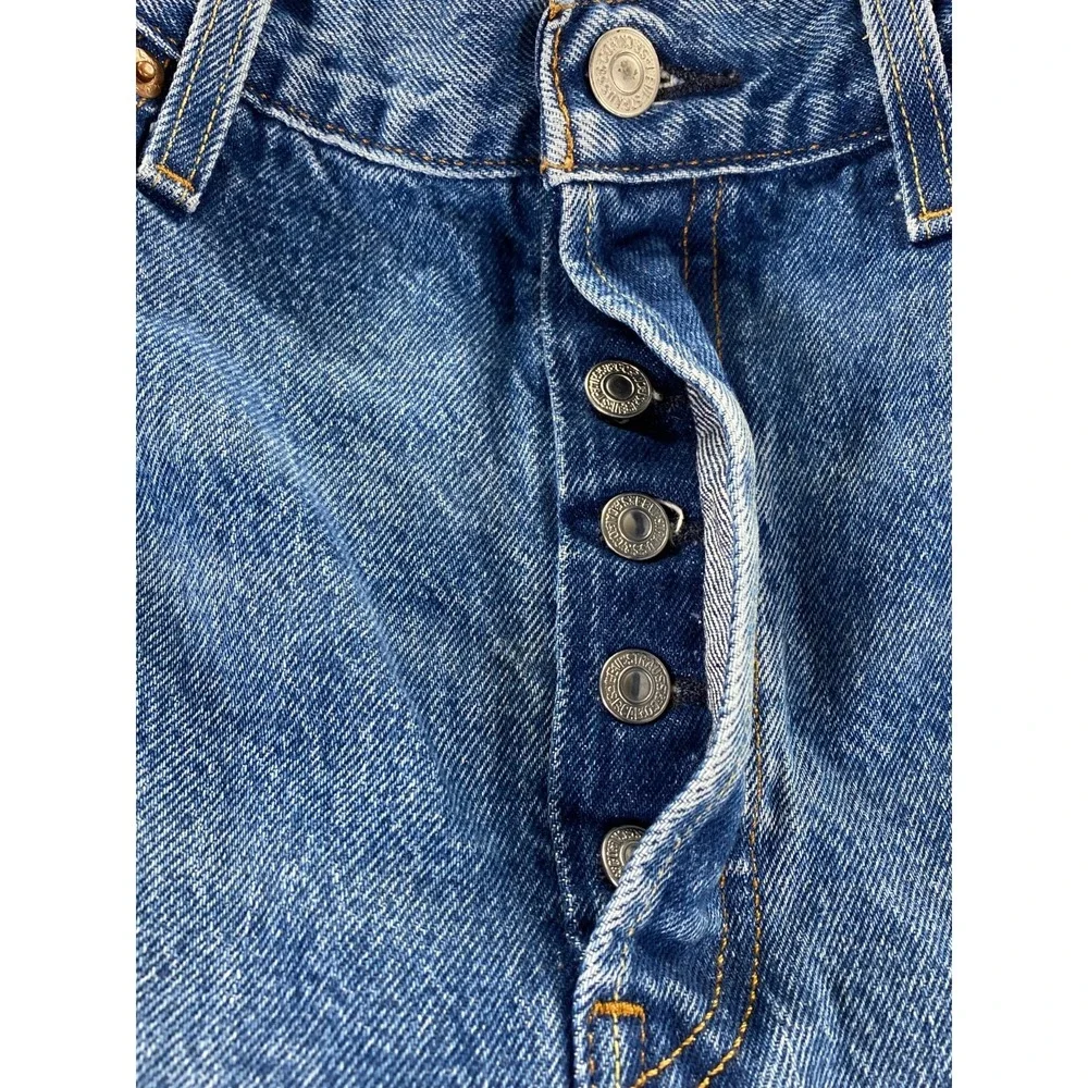 Levis please be